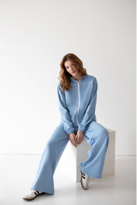 Костюм жіночий